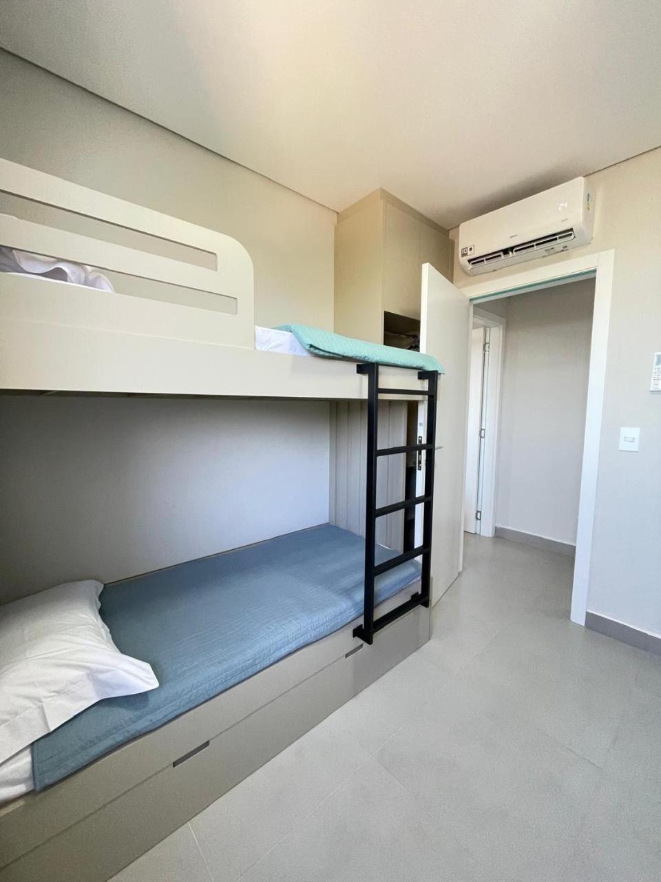 Apto, Bem Localizado, Novo E Confortavel 406 Apartamento